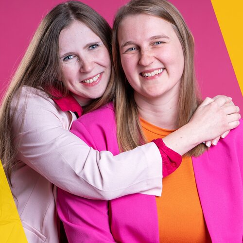 Familie ist da, wo man dazugehört. Ein Team. 💛

Menschen, die sich unterstützen und füreinander einstehen.

🏆 Erfolge...